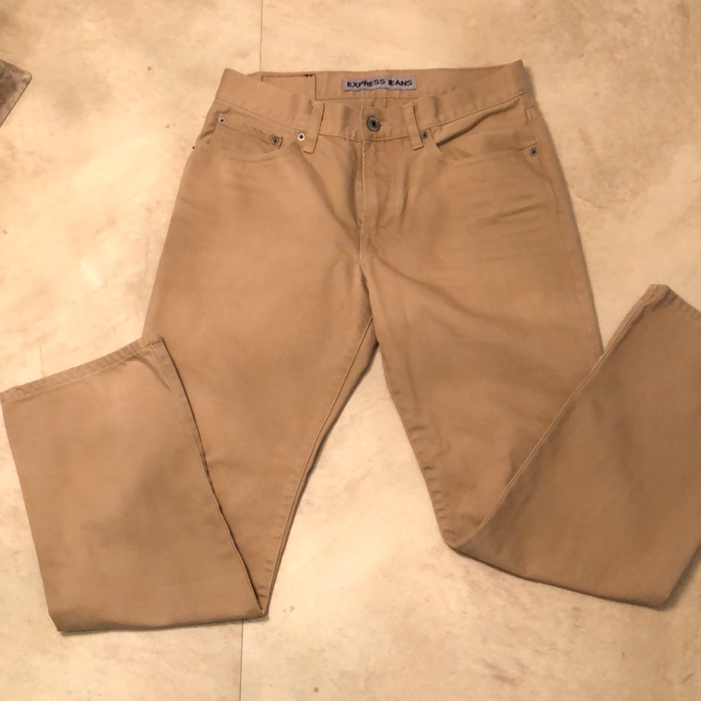 Men’s Express Jeans 100% Cotton straight leg jeans. Tan 31/32